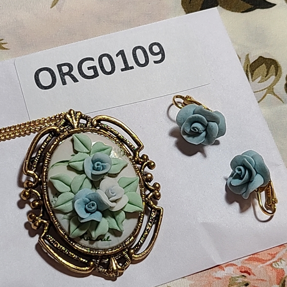 Necklace & Earrings Rare Unique set for sale vintage Victorian style - Picture 4 of 15